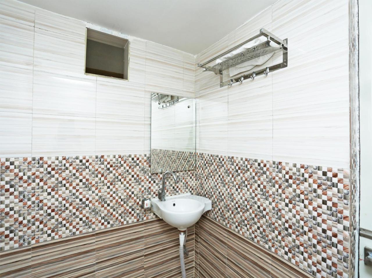 Oyo 16472 Hotel Shree Balram International Rāipur Екстериор снимка